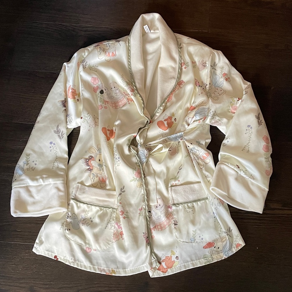 Pajamas Set with CuteAnimal Floral Print - Picture 2 of 16